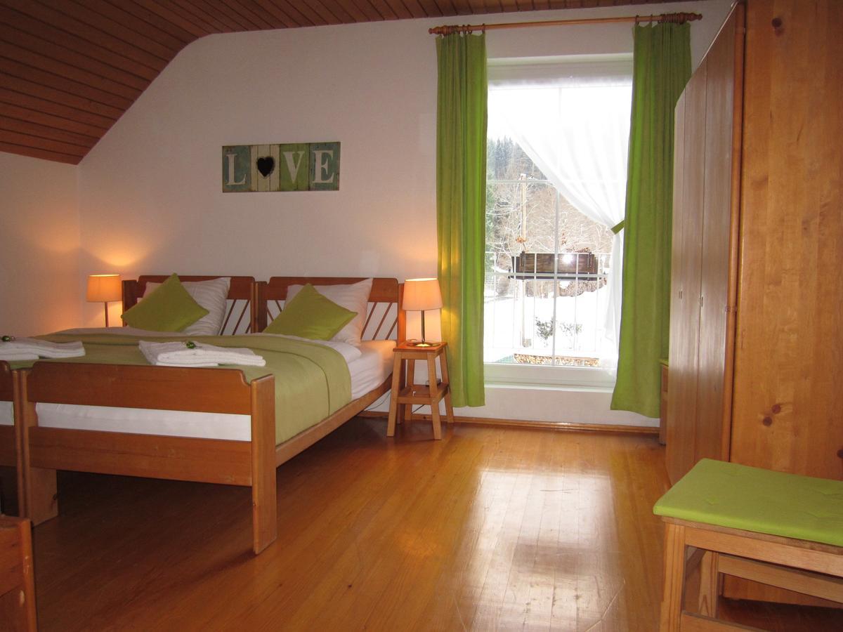 Apartamento Haus Holunder Weissbriach Exterior foto